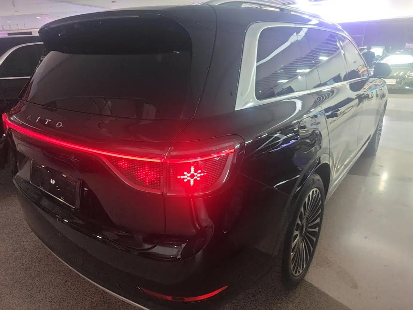 Hima AITO M9 2024 Range-Extended Max Edition 52 kWh 6-Seater Version — миниатюра 6
