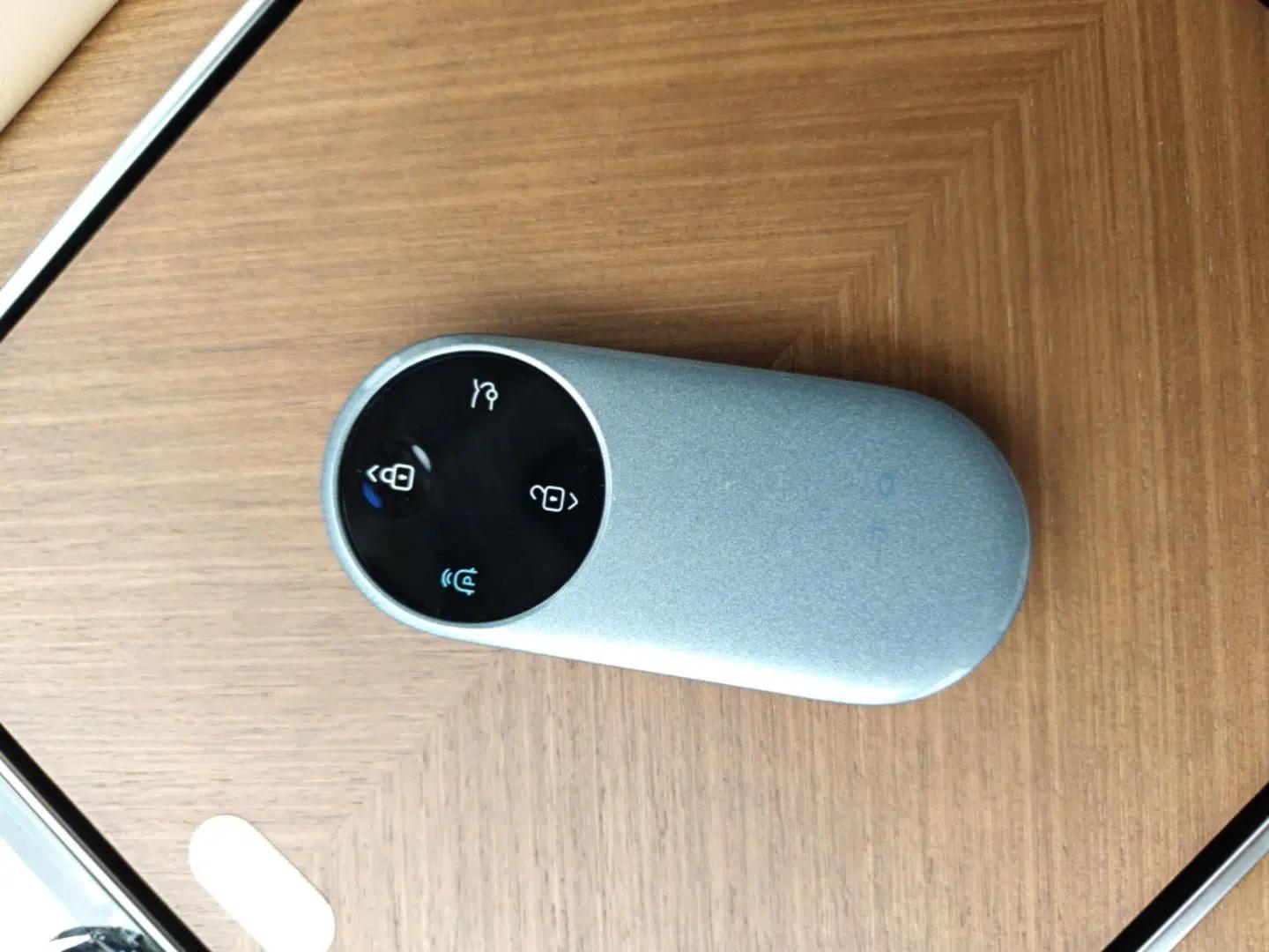 Hima AITO M9 2025 Extended-Range Max Version 52 kWh 6-Seater Edition — миниатюра 12