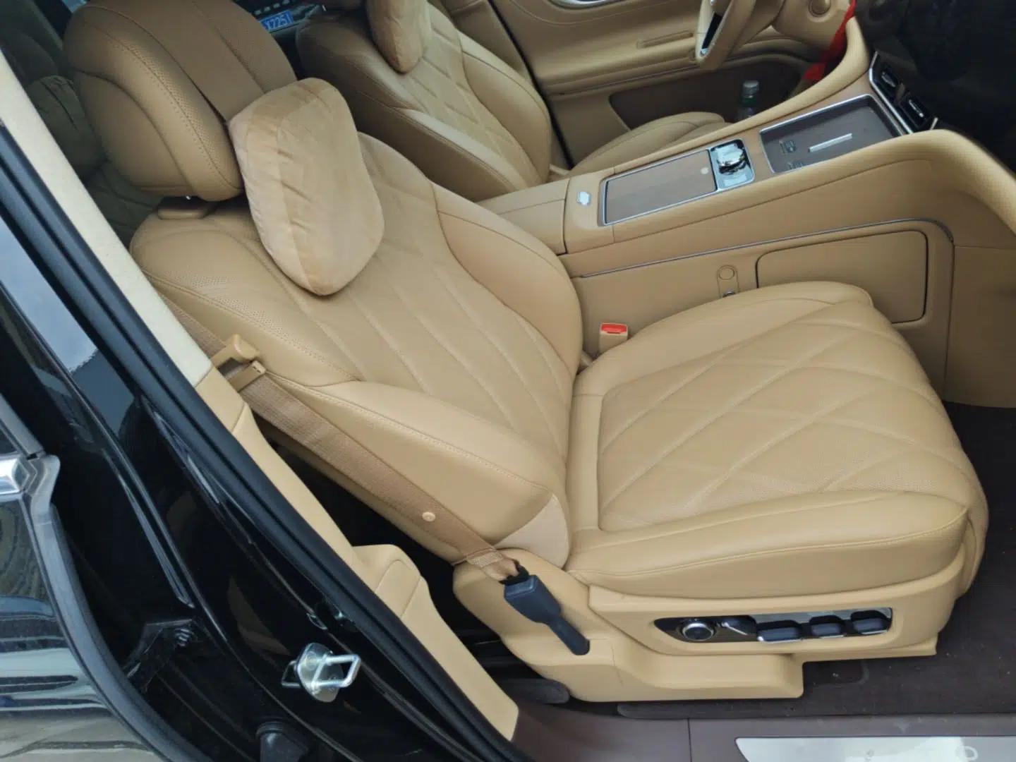 Hima AITO M9 2025 Extended-Range Max Version 52 kWh 6-Seater Edition — миниатюра 23