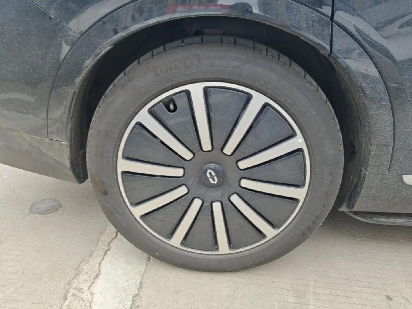 Hima AITO M9 2025 Extended-Range Max Version 52 kWh 6-Seater Edition — миниатюра 10