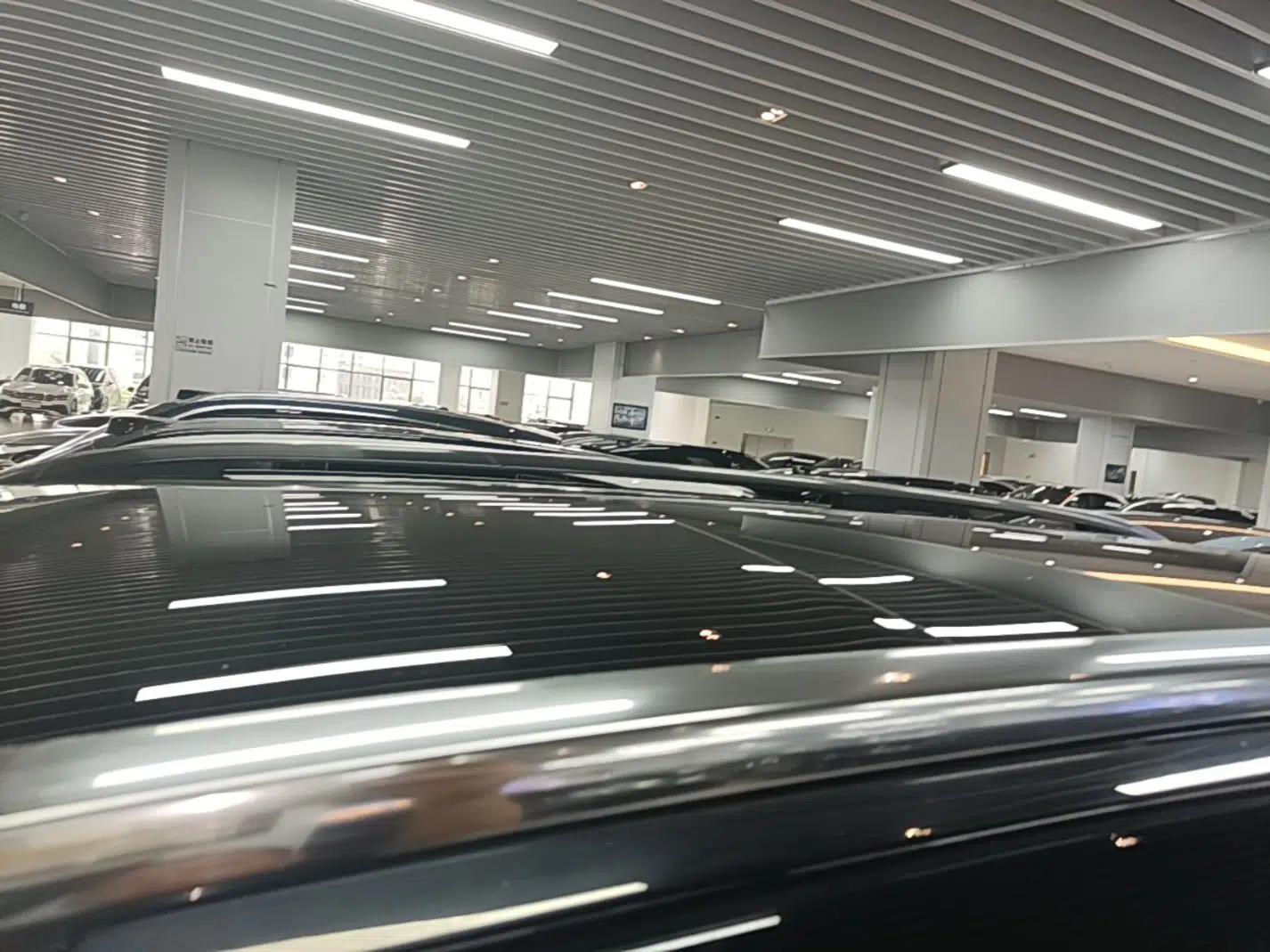 Hima AITO M9 2025 Extended-Range Max Version 52 kWh 6-Seater Edition — миниатюра 11