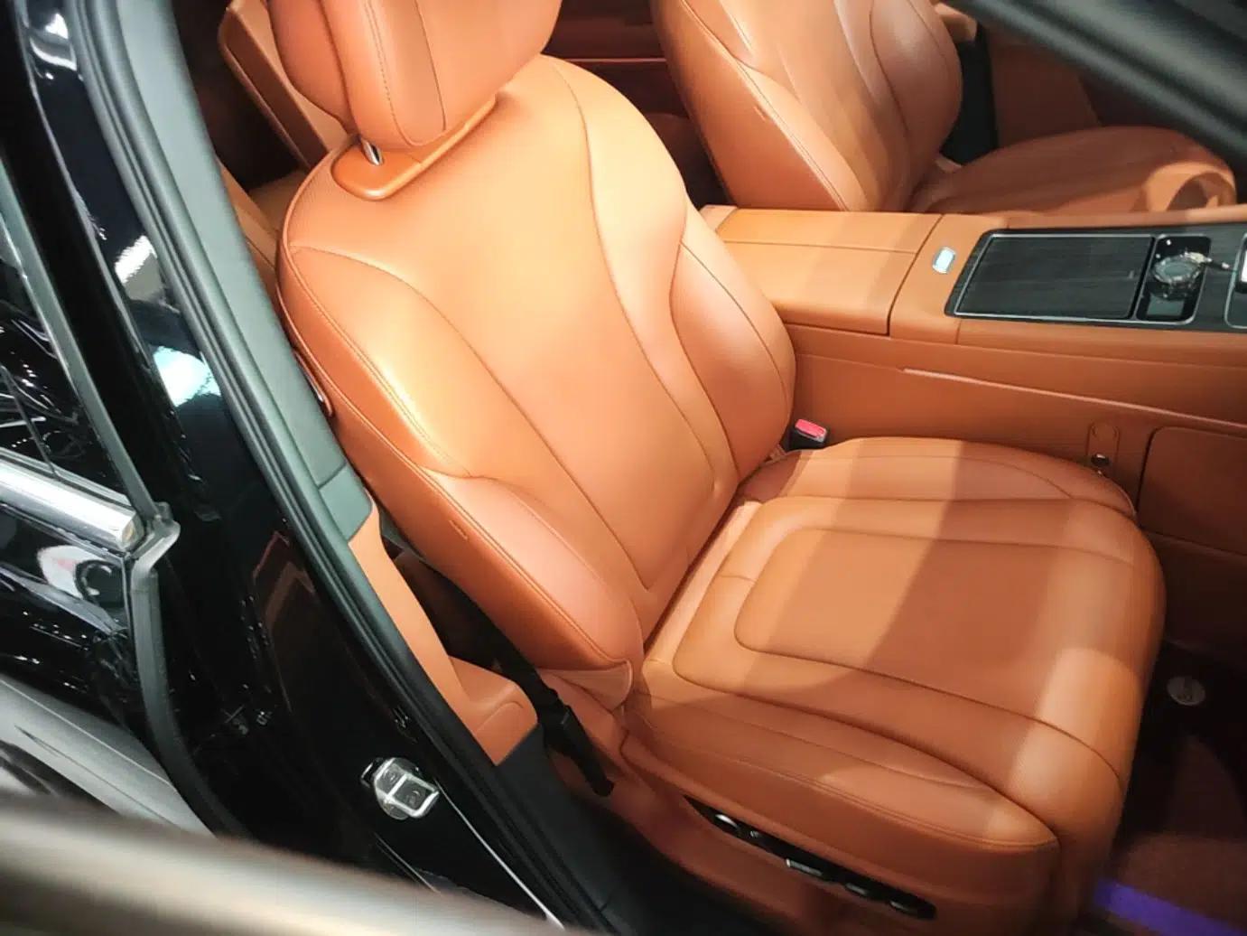 Hima AITO M9 2024 Range-Extended Ultra Version 52 kWh 6-Seater Model — миниатюра 23