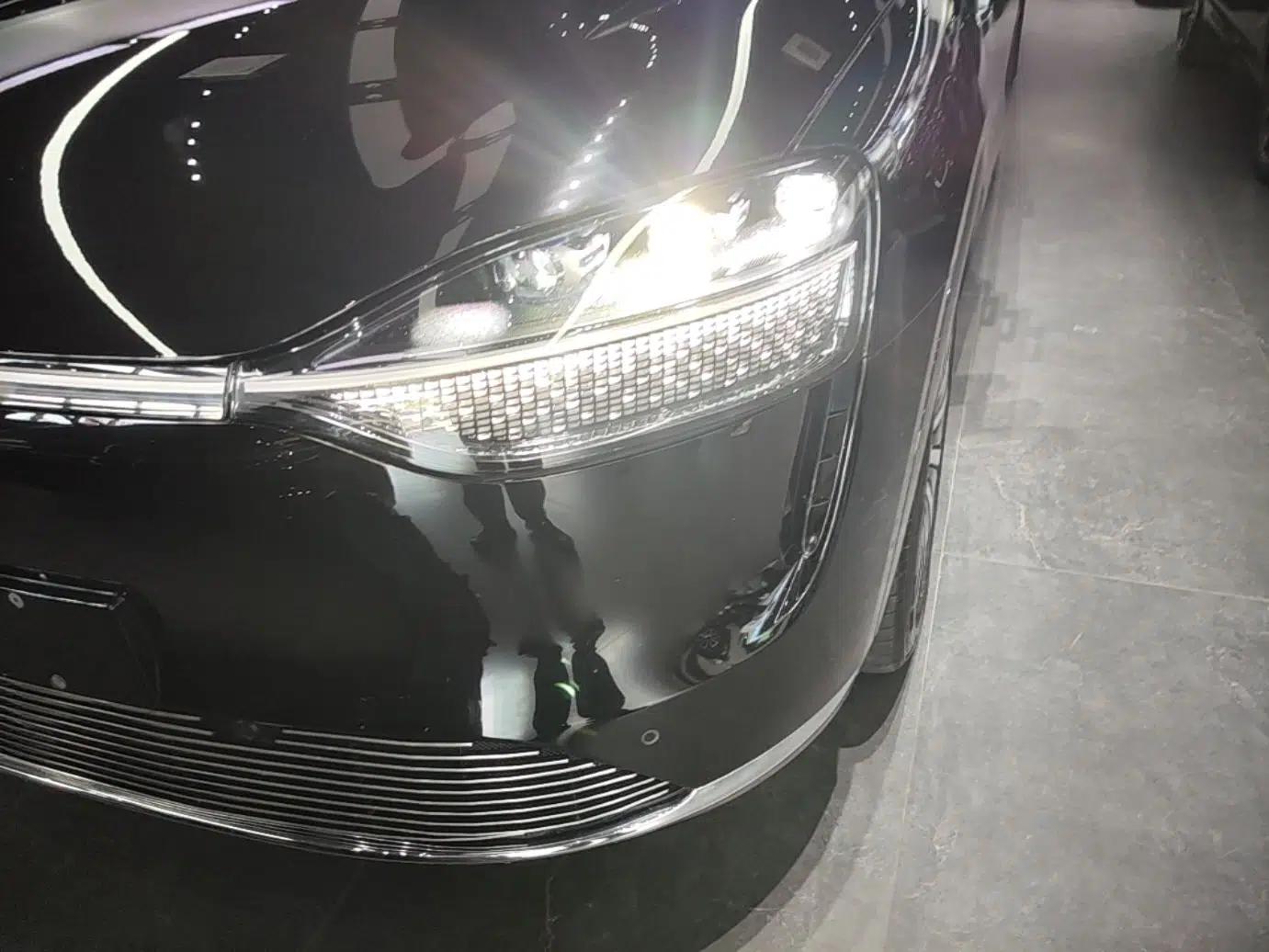 Hima AITO M9 2024 Range-Extended Ultra Version 52 kWh 6-Seater Model — миниатюра 9
