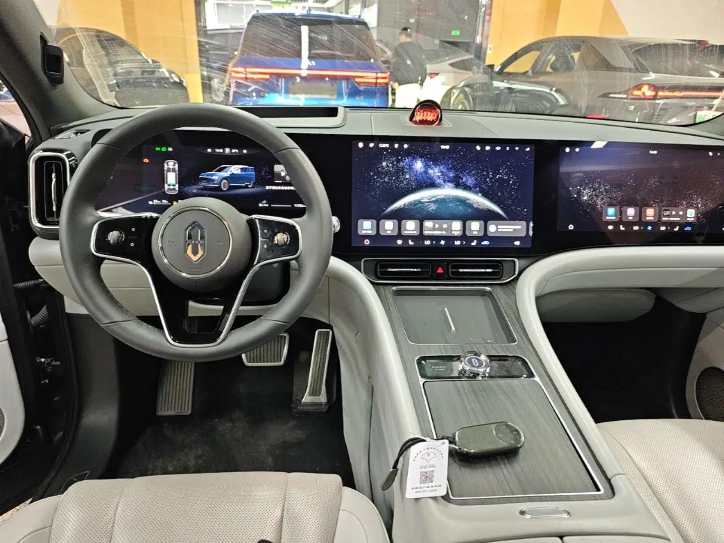 Hima AITO M9 2024 Range-Extended Ultra Version 42 kWh 6-Seater Model — миниатюра 13