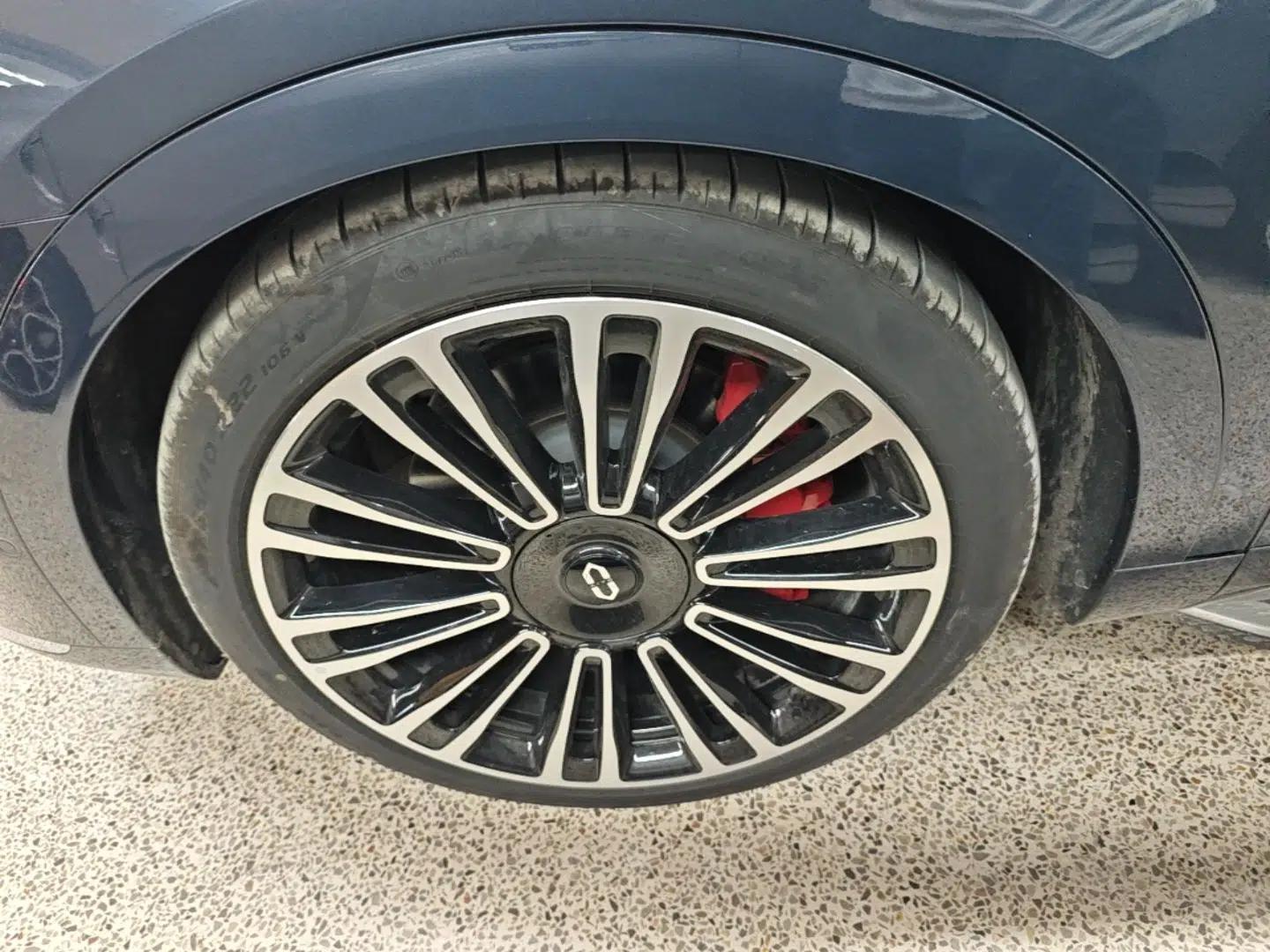 Hima AITO M9 2024 Range-Extended Ultra Version 42 kWh 6-Seater Model — миниатюра 8