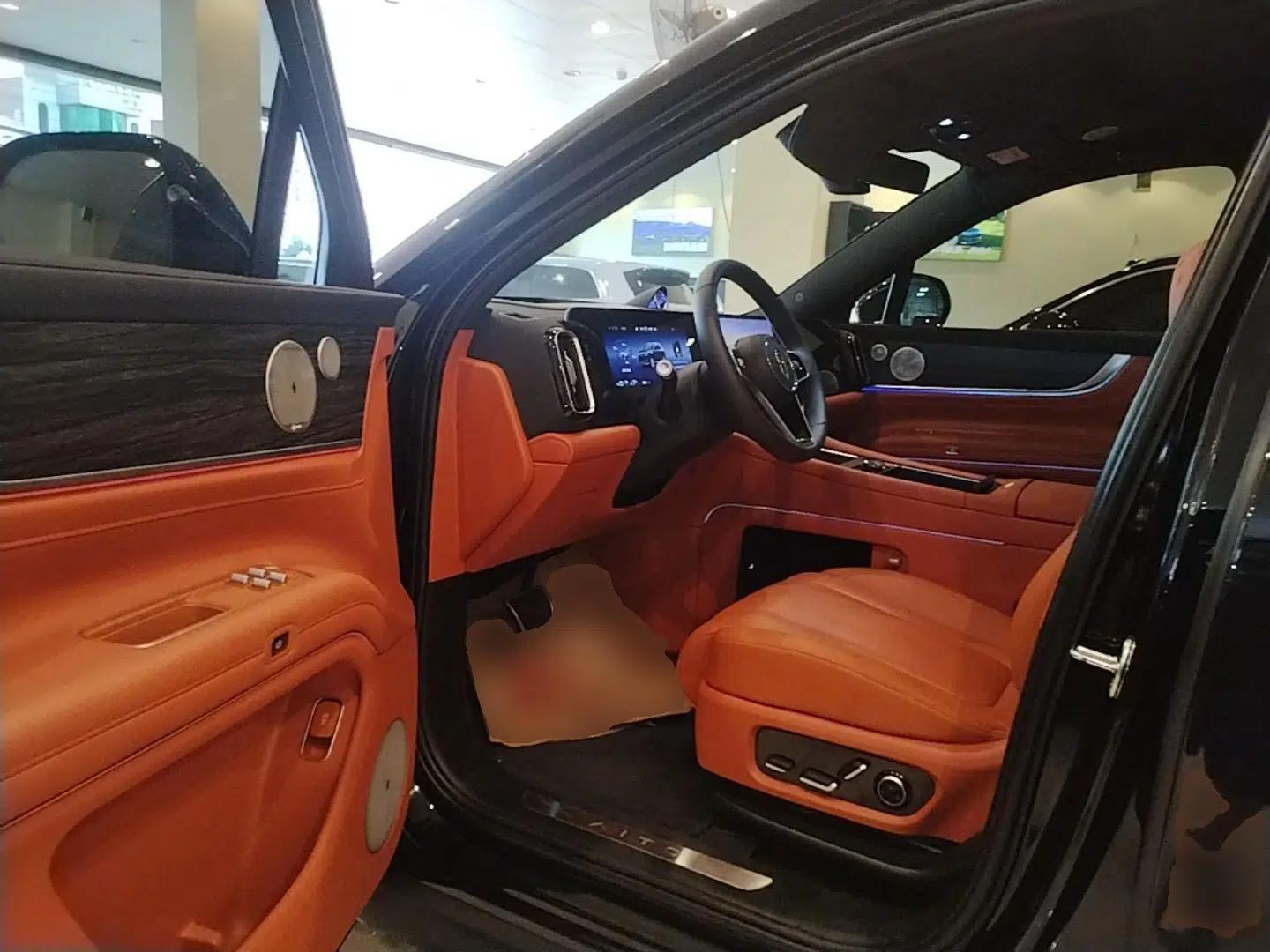 Hima AITO M9 2025 Extended-Range Ultra Version 52 kWh 6-Seater — миниатюра 18