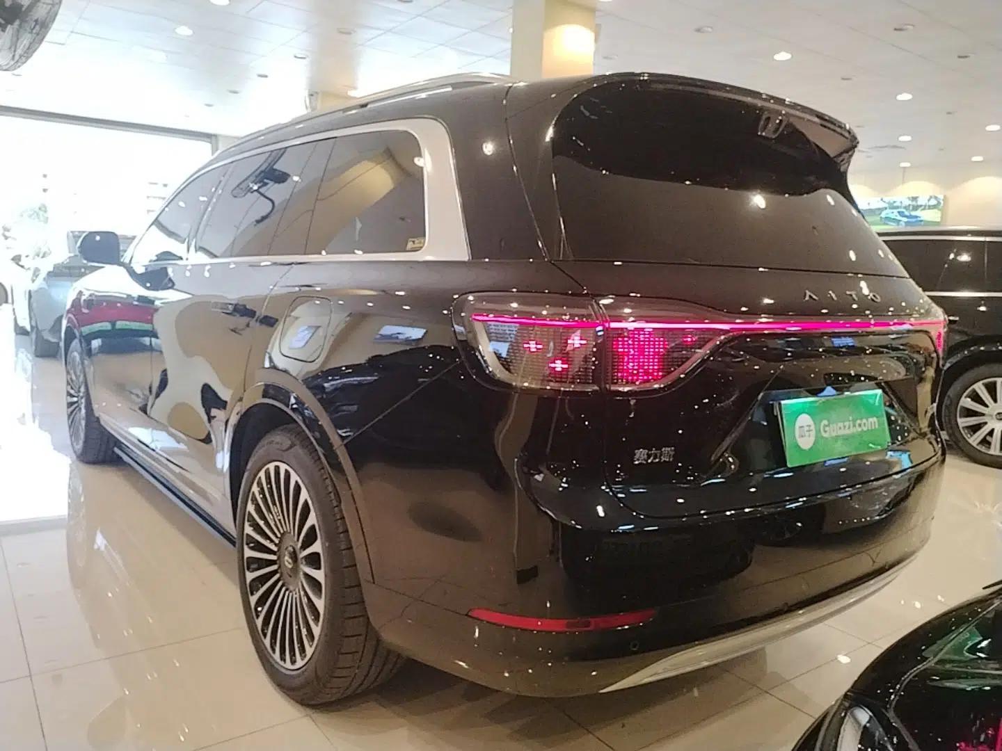 Hima AITO M9 2025 Extended-Range Ultra Version 52 kWh 6-Seater — миниатюра 7