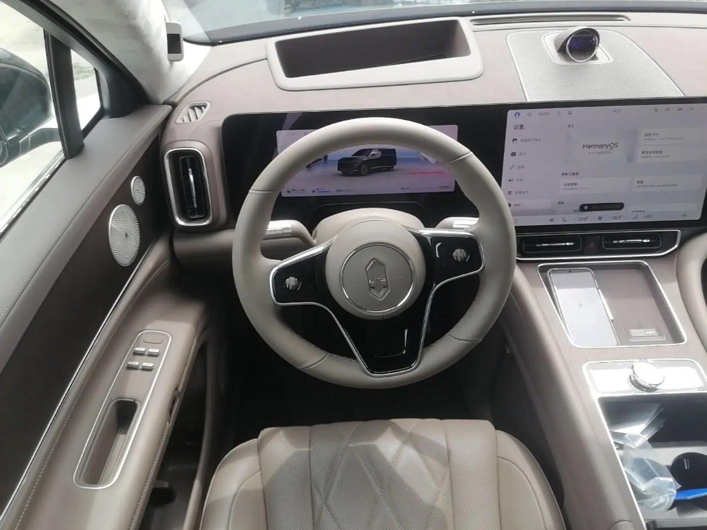 Hima AITO M9 2024 Range-Extended Ultra Version 52 kWh 6-Seater Model — миниатюра 14