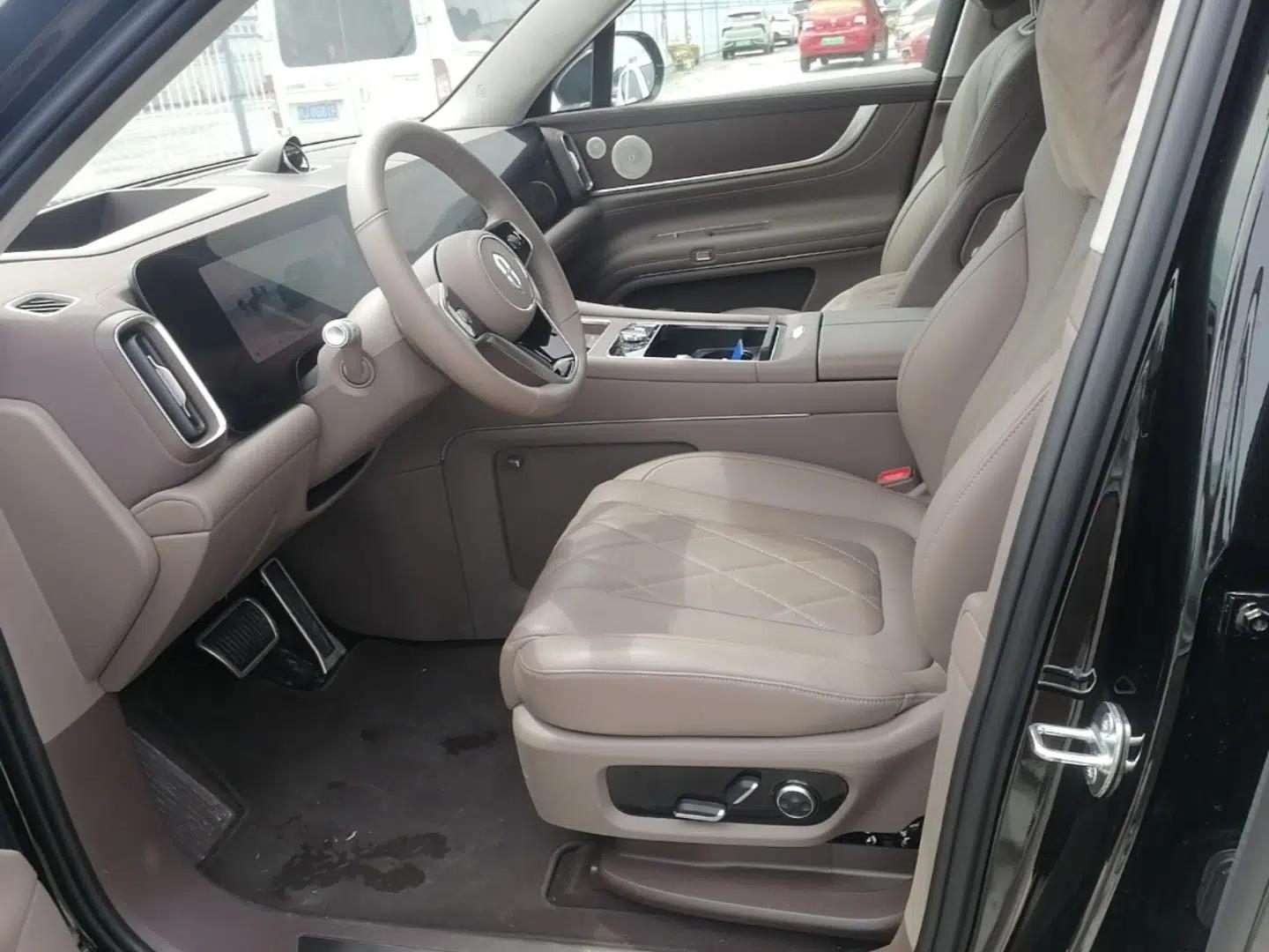 Hima AITO M9 2024 Range-Extended Ultra Version 52 kWh 6-Seater Model — миниатюра 18