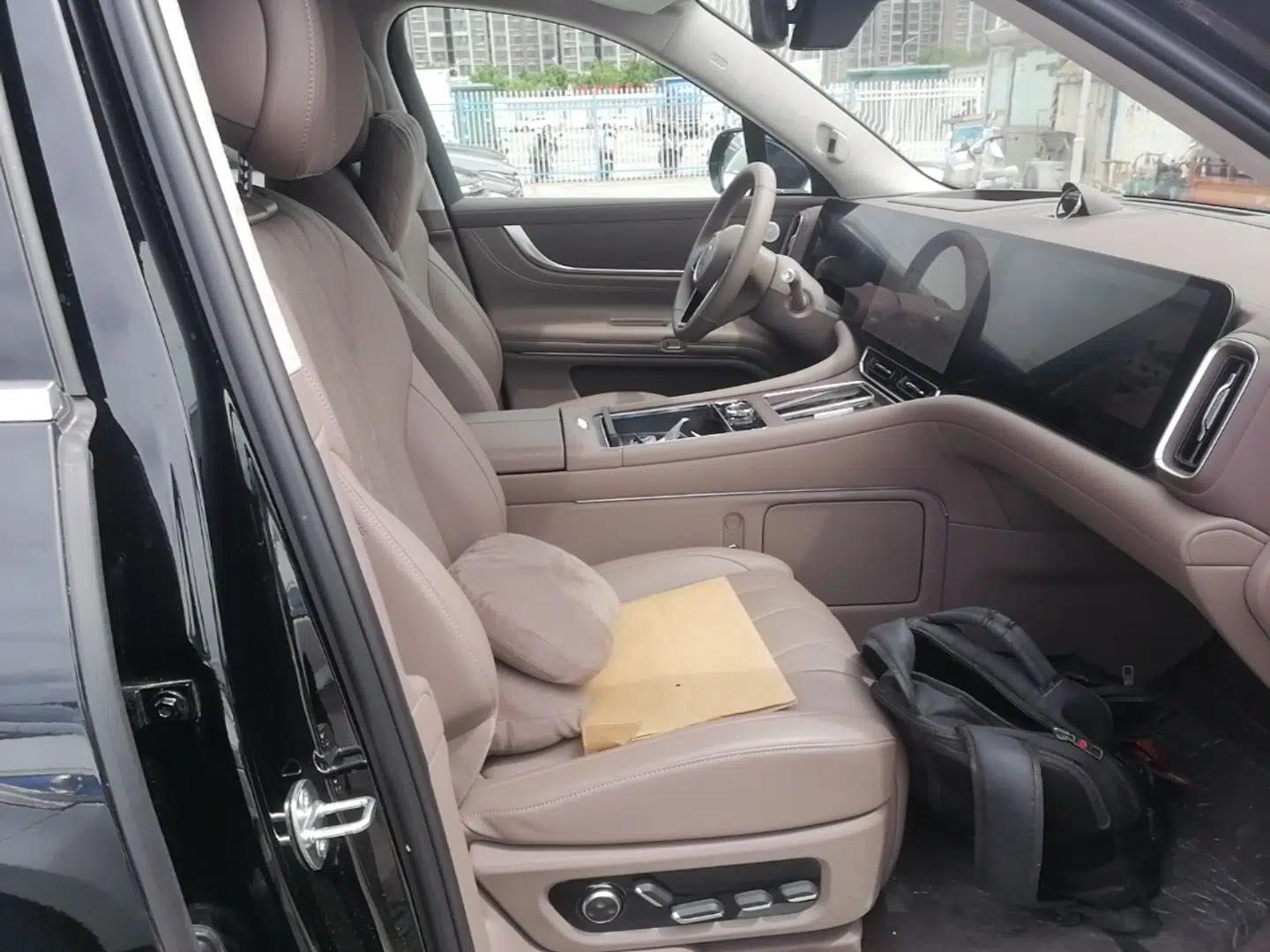 Hima AITO M9 2024 Range-Extended Ultra Version 52 kWh 6-Seater Model — миниатюра 23