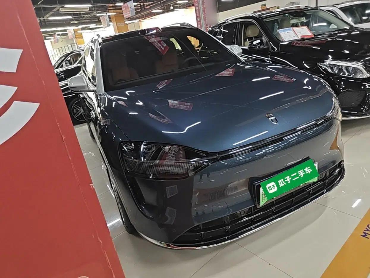 Hima AITO M9 2024 Range-Extended Ultra Version 42 kWh 6-Seater Model — миниатюра 3