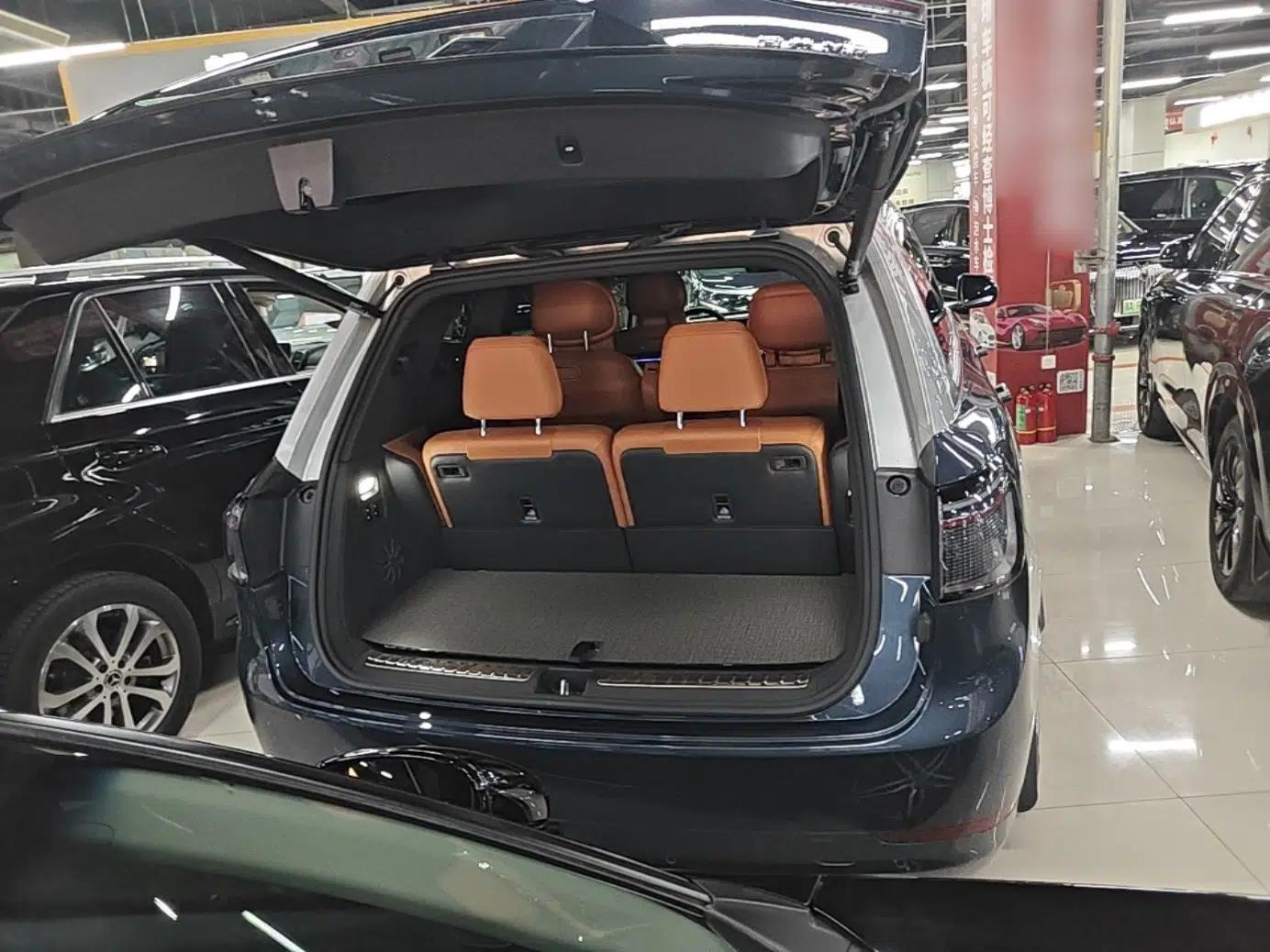 Hima AITO M9 2024 Range-Extended Ultra Version 42 kWh 6-Seater Model — миниатюра 22