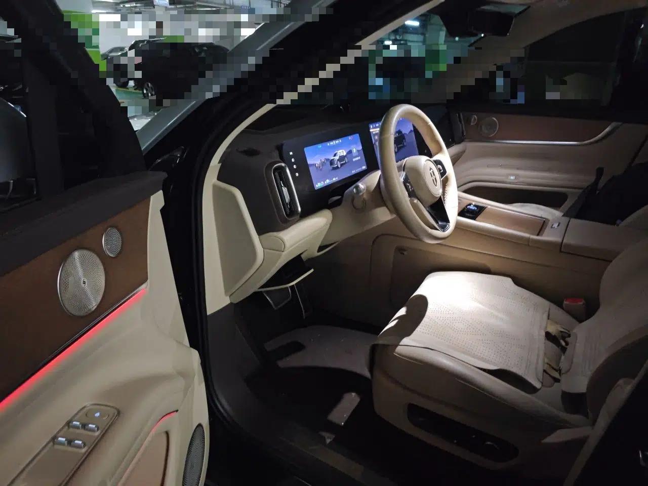 Hima AITO M9 2024 Range-Extended Ultra Version 42 kWh 6-Seater Model — миниатюра 17