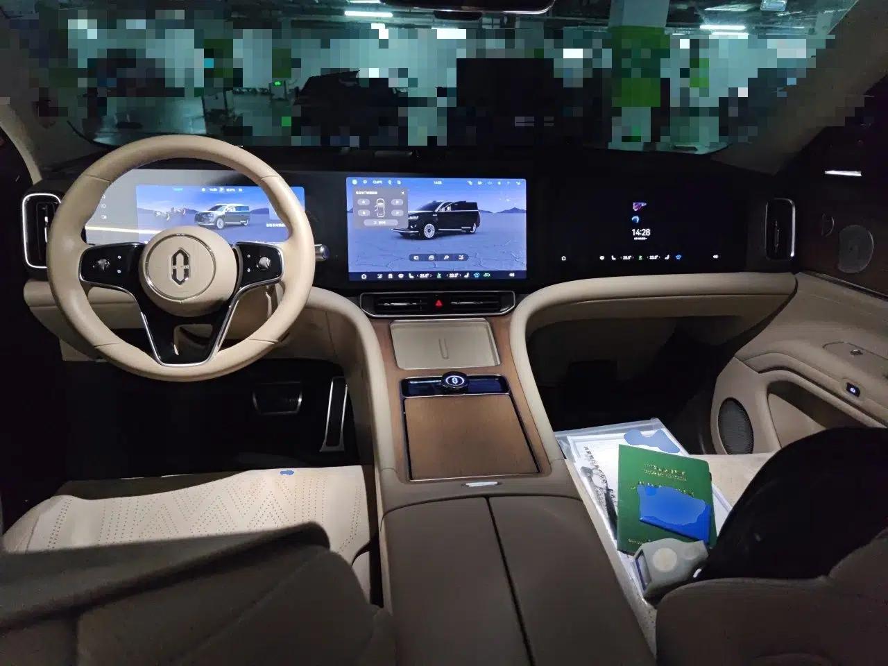 Hima AITO M9 2024 Range-Extended Ultra Version 42 kWh 6-Seater Model — миниатюра 10