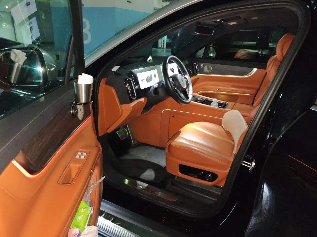 Hima AITO M9 2024 Range-Extended Ultra Version 52 kWh 6-Seater Model — миниатюра 17