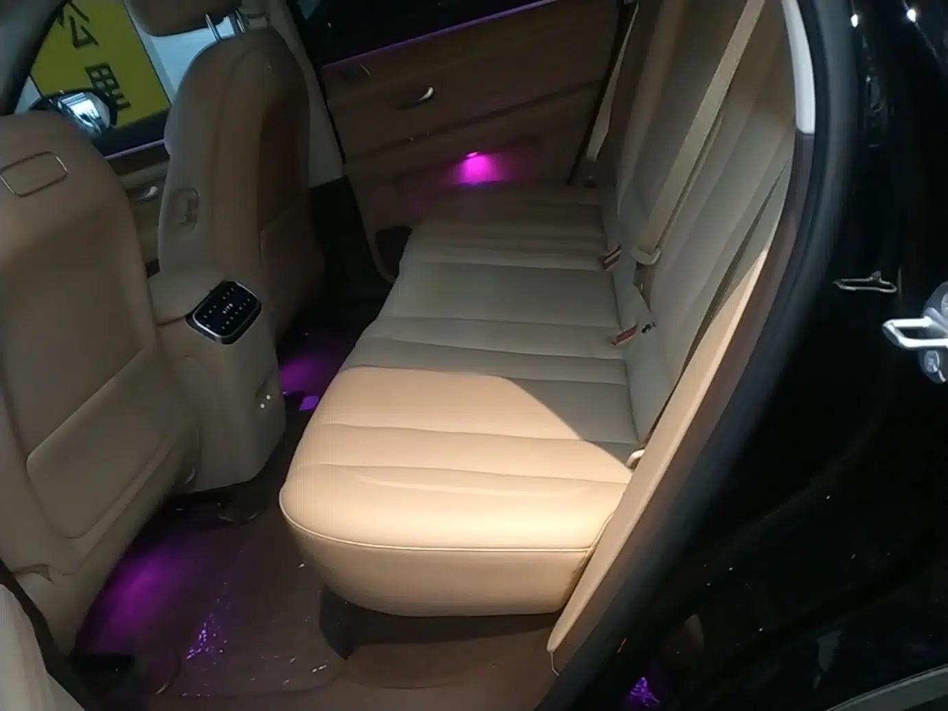 Hima AITO M7 2024 1.5T Intelligent Drive Rear-Drive Ultra Version 5 Seats — миниатюра 20