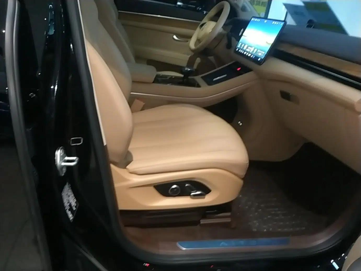 Hima AITO M7 2024 1.5T Intelligent Drive Rear-Drive Ultra Version 5 Seats — миниатюра 23