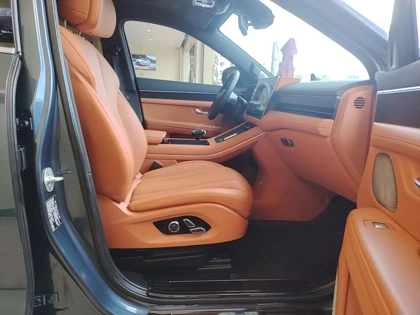 Hima AITO M7 2024 1.5T Intelligent Driving 4WD Ultra Version 6 Seats — миниатюра 23