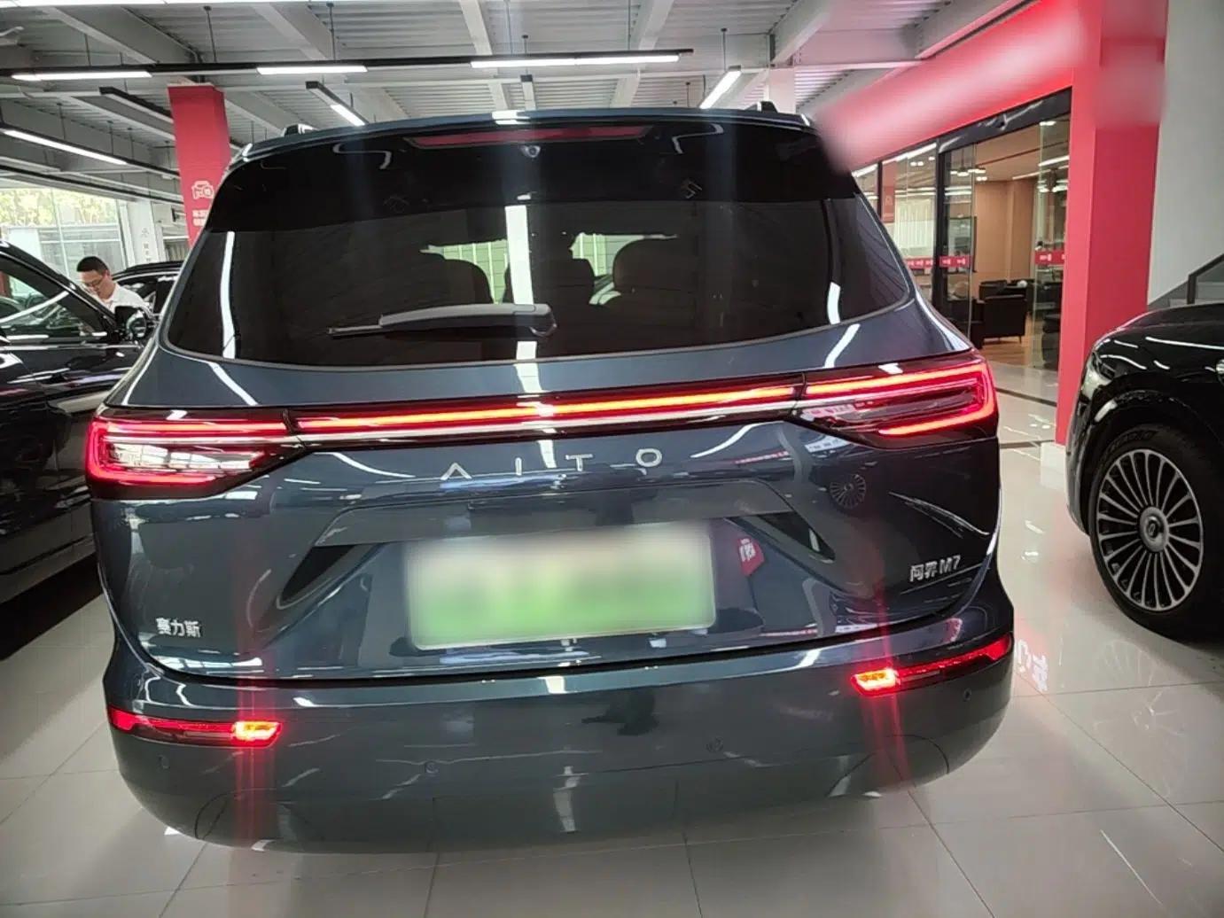 Hima AITO M7 2024 1.5T Intelligent Drive Rear-Drive Ultra Version 5 Seats — миниатюра 5