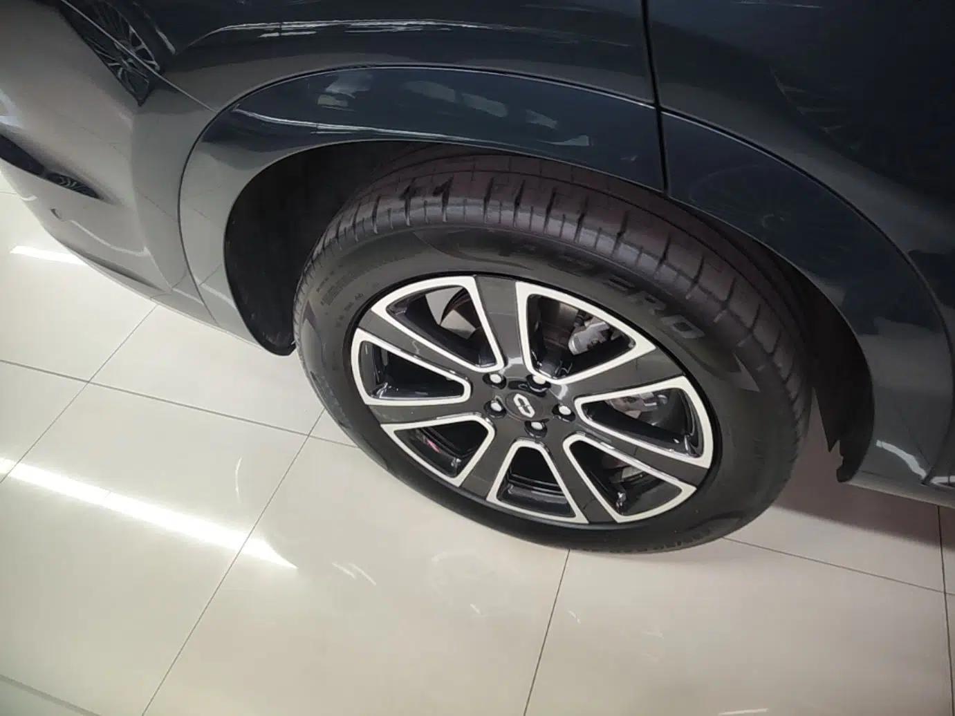 Hima AITO M7 2024 1.5T Intelligent Drive Rear-Drive Ultra Version 5 Seats — миниатюра 10