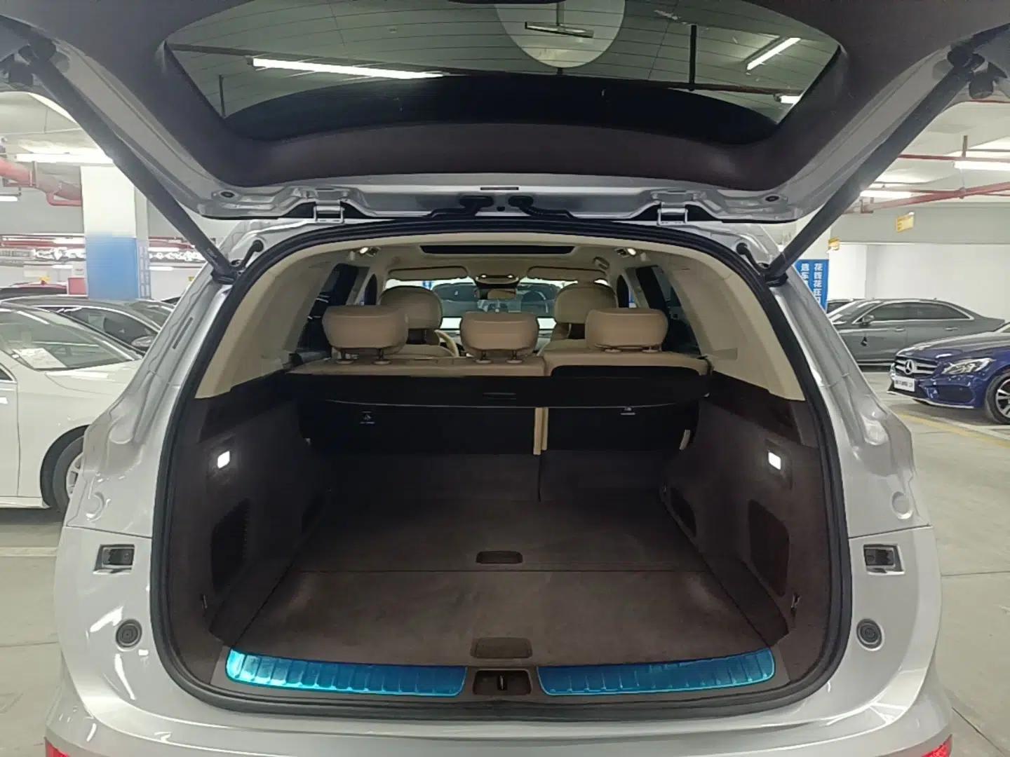 Hima AITO M7 2024 1.5T Rear-Drive Plus Version 5 Seats — миниатюра 21