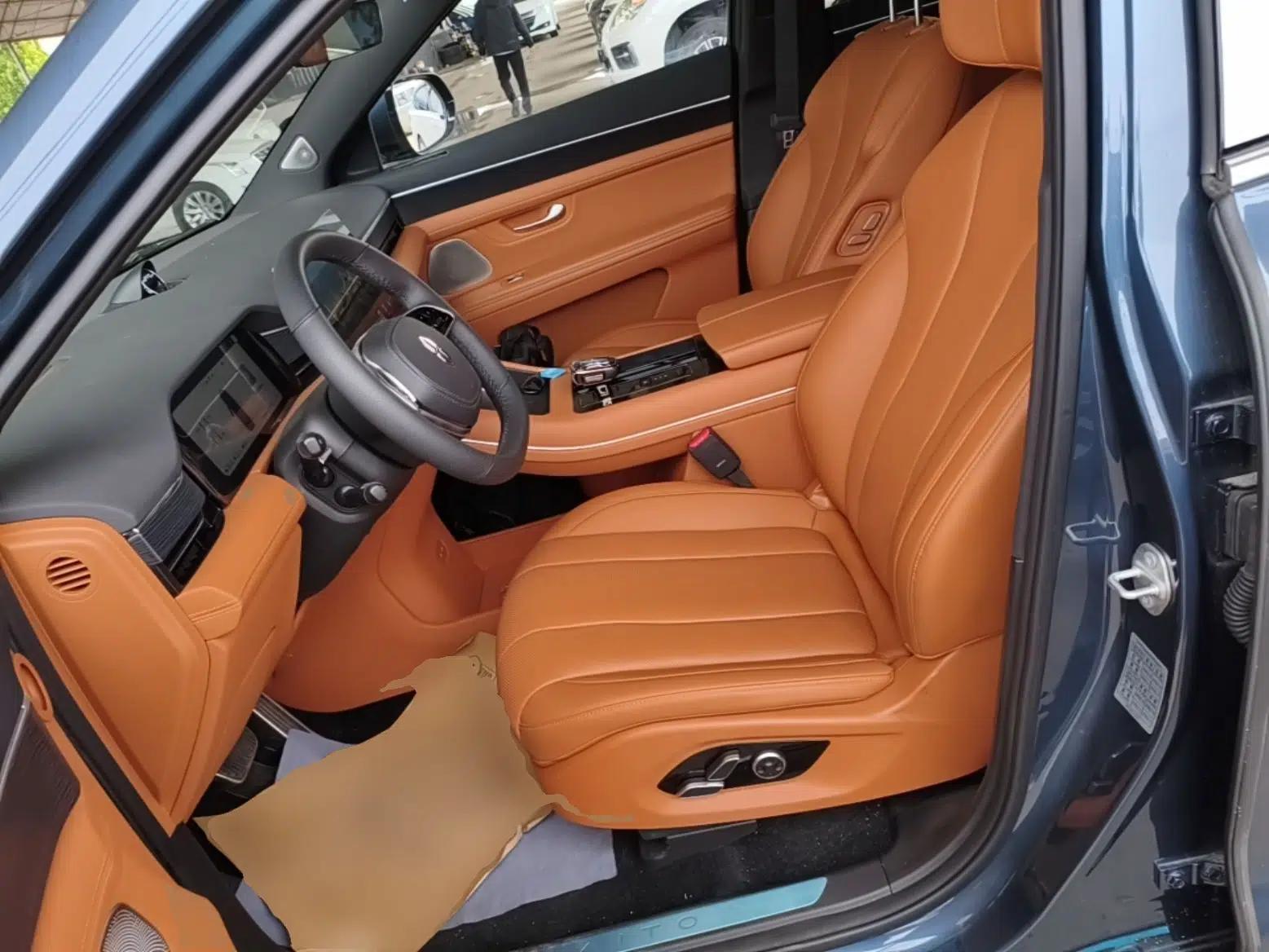 Hima AITO M7 2024 1.5T Rear-Drive Plus Version 5 Seats — миниатюра 17