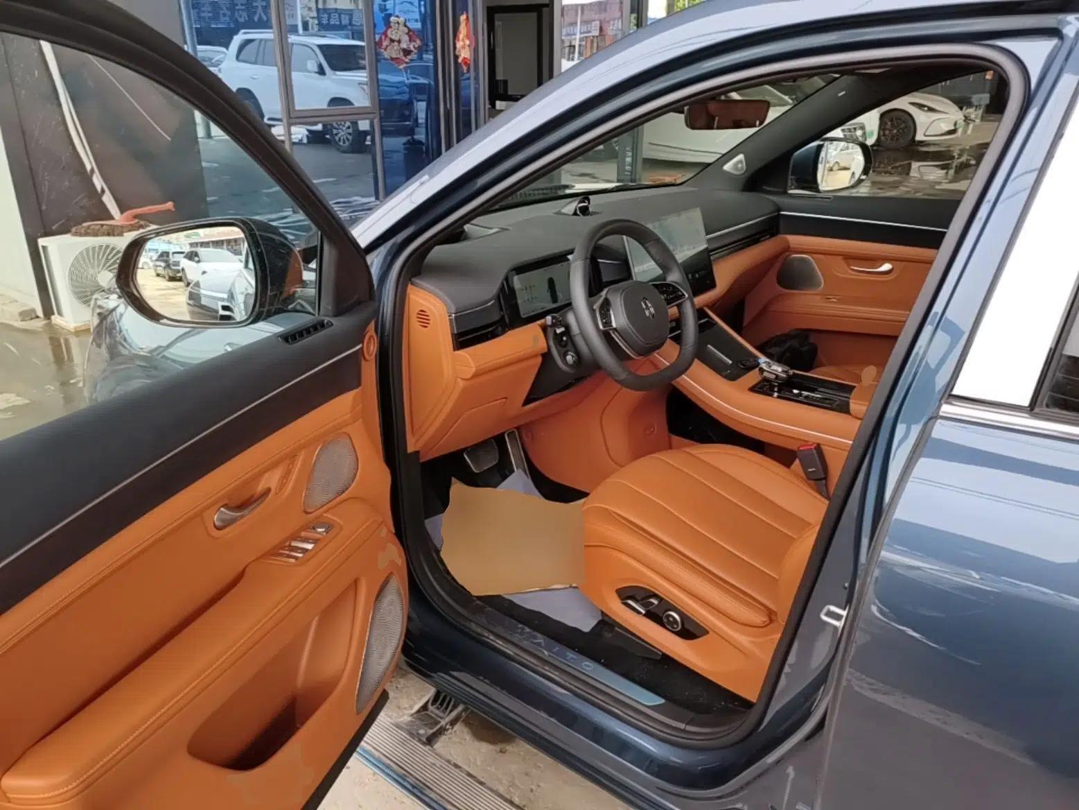 Hima AITO M7 2024 1.5T Rear-Drive Plus Version 5 Seats — миниатюра 18