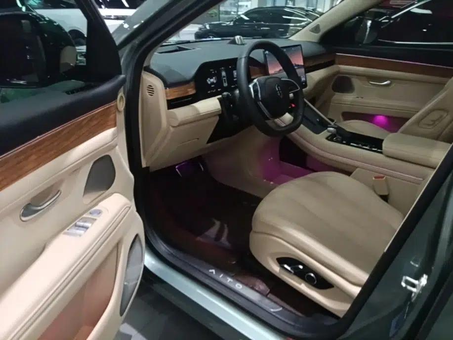 Hima AITO M7 2022 1.5T Rear-Drive Comfort Edition — миниатюра 19