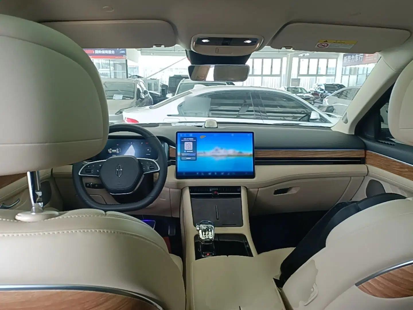 Hima AITO M7 2022 1.5T Rear-Drive Comfort Edition — миниатюра 13