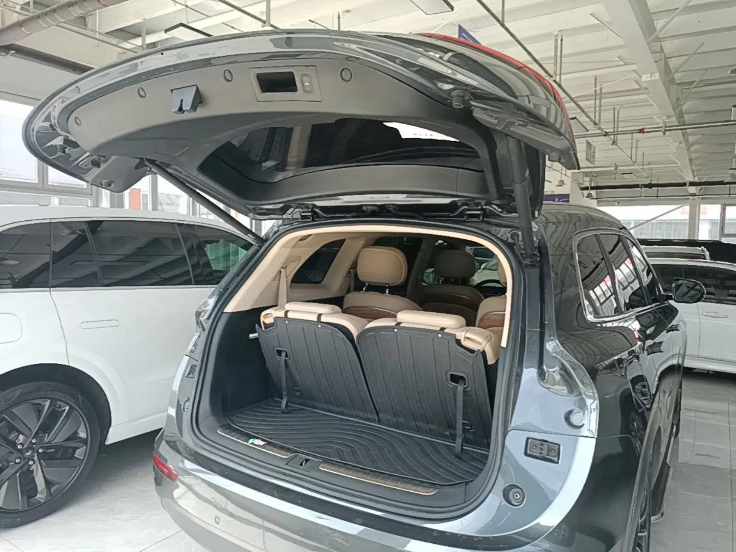 Hima AITO M7 2022 1.5T Rear-Drive Comfort Edition — миниатюра 22