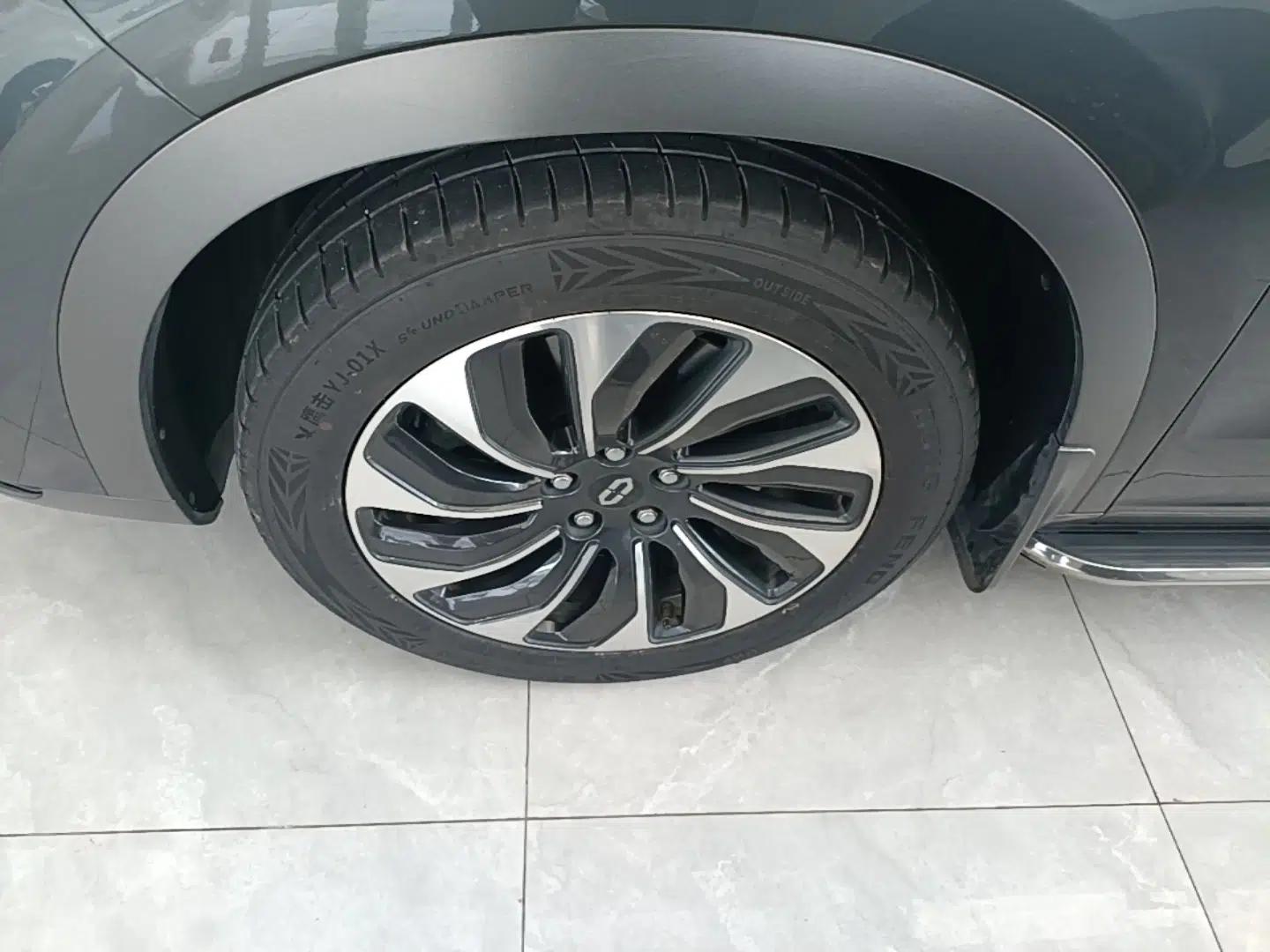 Hima AITO M7 2022 1.5T Rear-Drive Comfort Edition — миниатюра 8