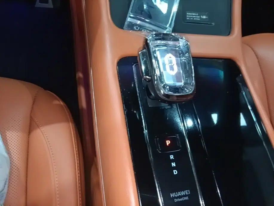 Hima AITO M7 2024 1.5T Intelligent Drive Rear-Drive Ultra Version 5 Seats — миниатюра 17