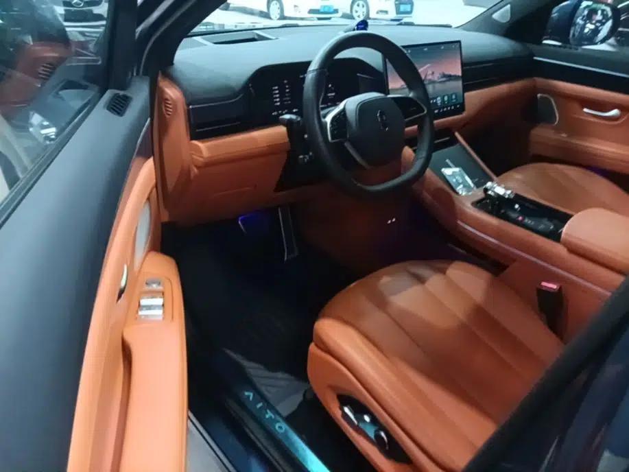 Hima AITO M7 2024 1.5T Intelligent Drive Rear-Drive Ultra Version 5 Seats — миниатюра 19