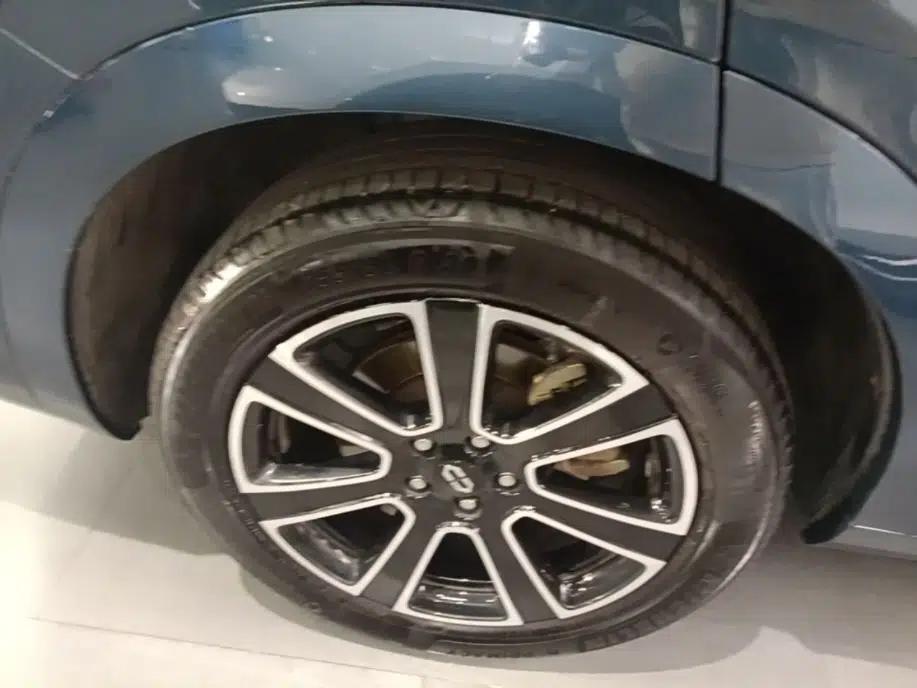 Hima AITO M7 2024 1.5T Intelligent Drive Rear-Drive Ultra Version 5 Seats — миниатюра 5