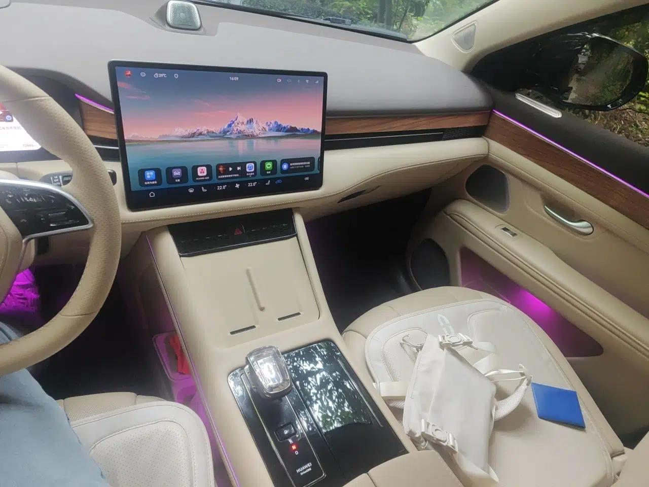 Hima AITO M7 2024 1.5T Intelligent Driving 4WD Max Edition 5 Seats — миниатюра 14