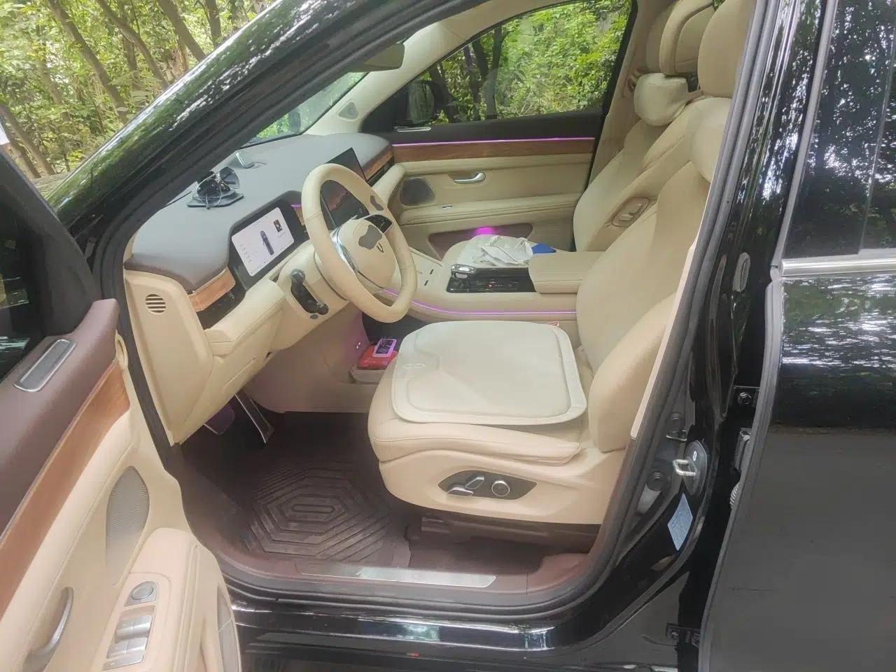 Hima AITO M7 2024 1.5T Intelligent Driving 4WD Max Edition 5 Seats — миниатюра 16