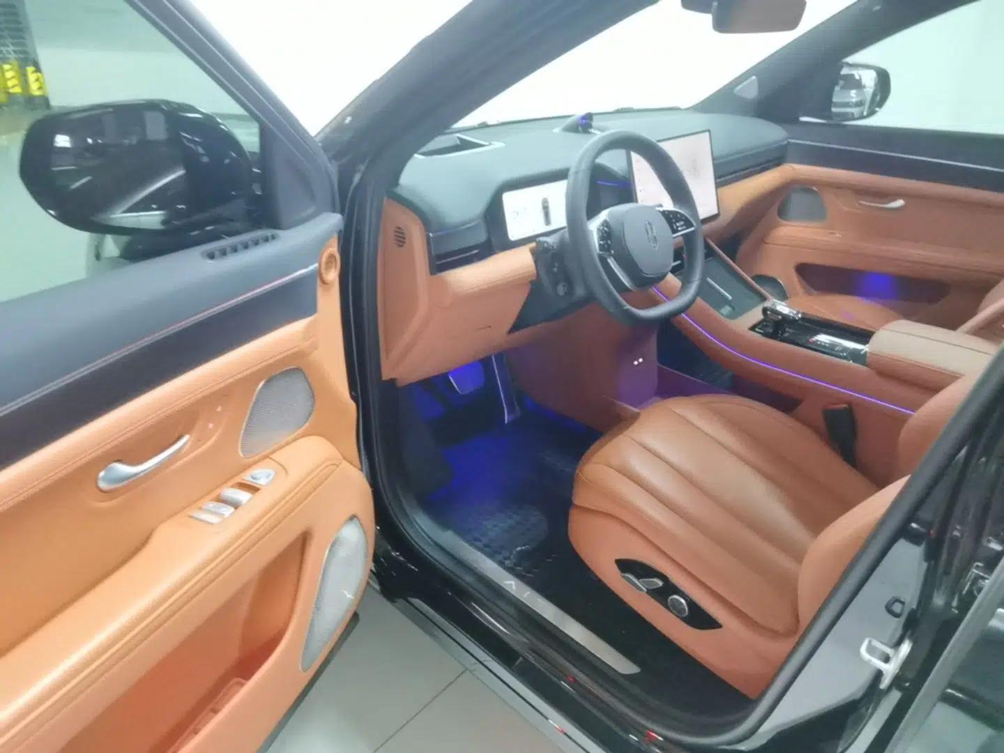 Hima AITO M7 2024 1.5T Intelligent Drive 4WD Ultra Version 5 Seats — миниатюра 17