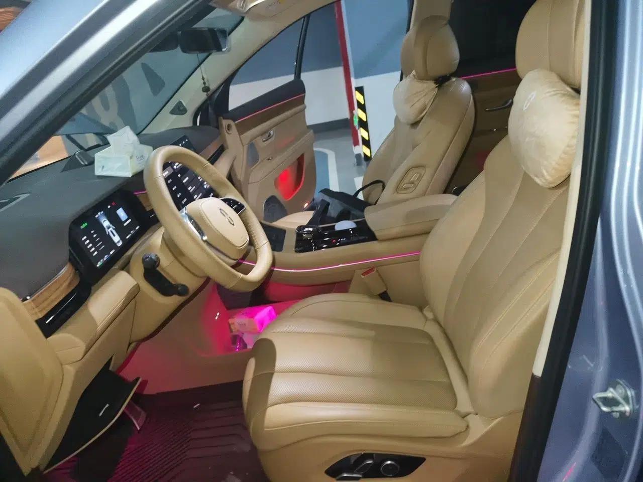 Hima AITO M7 2024 1.5T Rear-Drive Plus Version 5 Seats — миниатюра 16