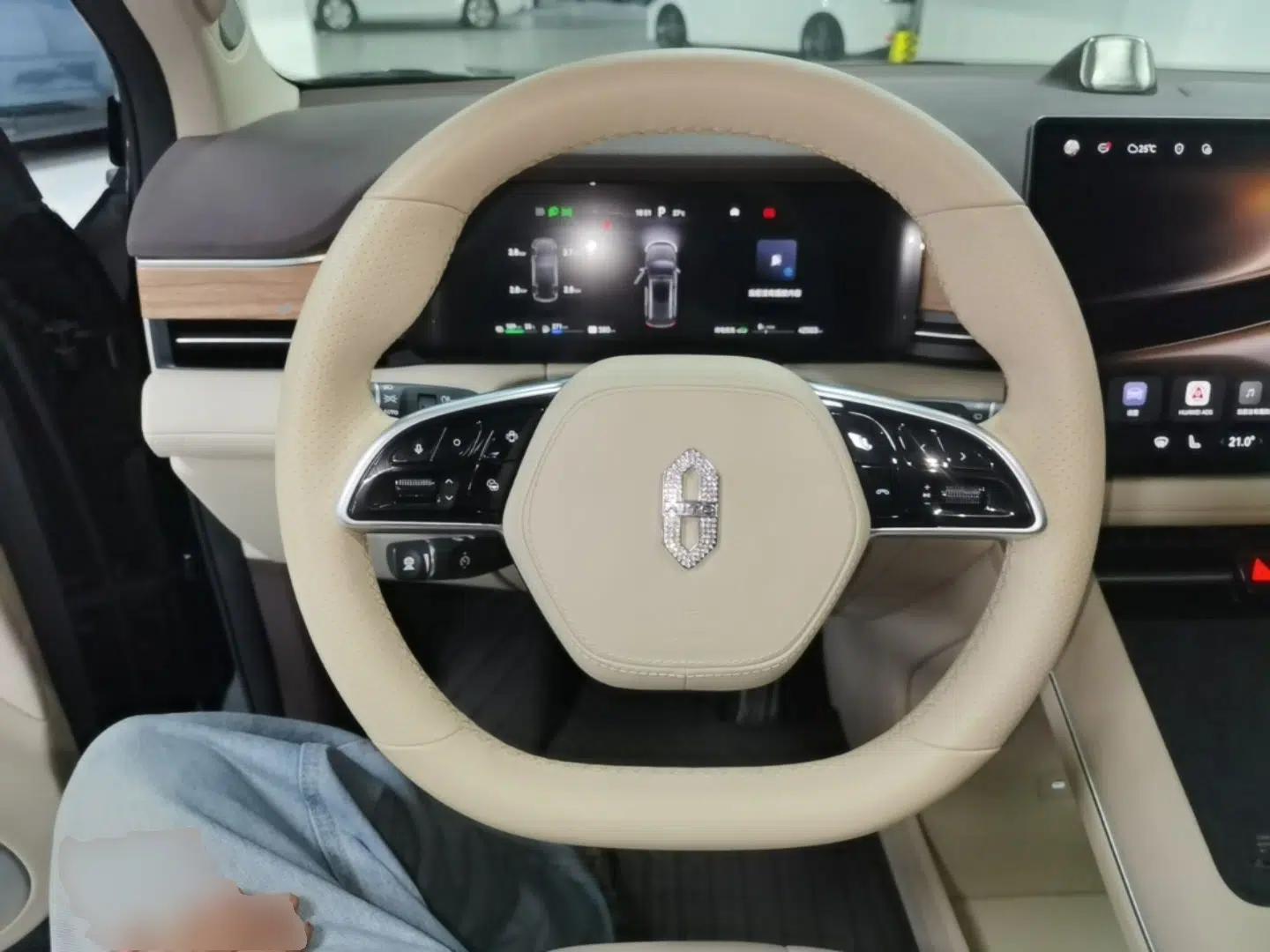 Hima AITO M7 2024 1.5T Intelligent Driving Rear-Drive Max Edition 5 Seats — миниатюра 13