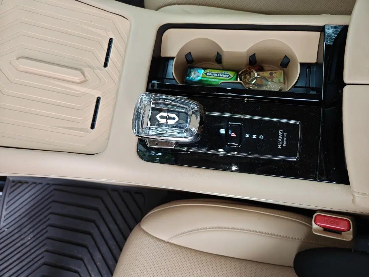 Hima AITO M7 2024 1.5T Intelligent Driving Rear-Drive Max Edition 6 Seats — миниатюра 15