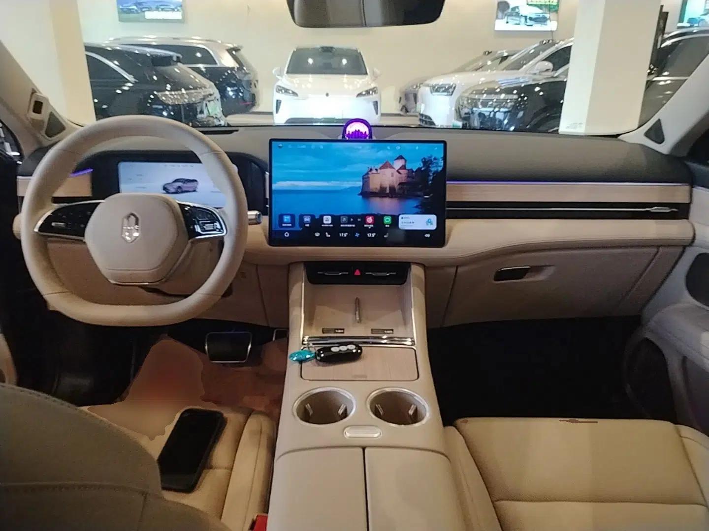 Hima AITO M5 2025 Extended-Range Ultra All-Wheel-Drive Version — миниатюра 12