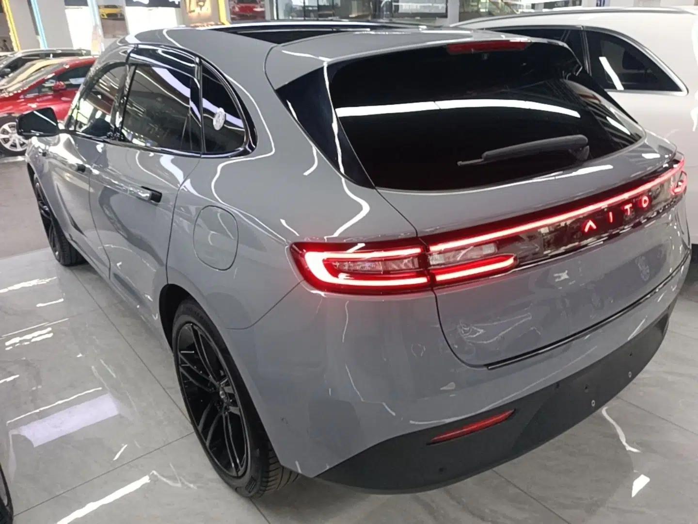 Hima AITO M5 2024 Extended-Range Max RS Four-Wheel Drive Advanced Intelligent Driving Version — миниатюра 4