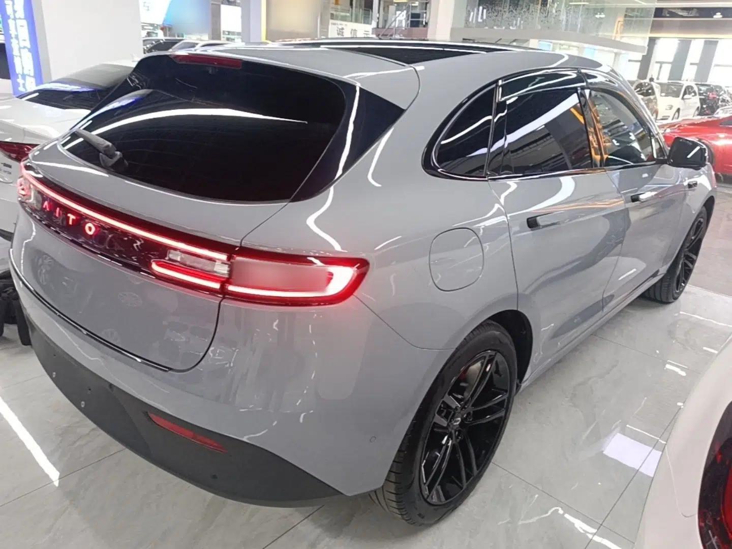 Hima AITO M5 2024 Extended-Range Max RS Four-Wheel Drive Advanced Intelligent Driving Version — миниатюра 6