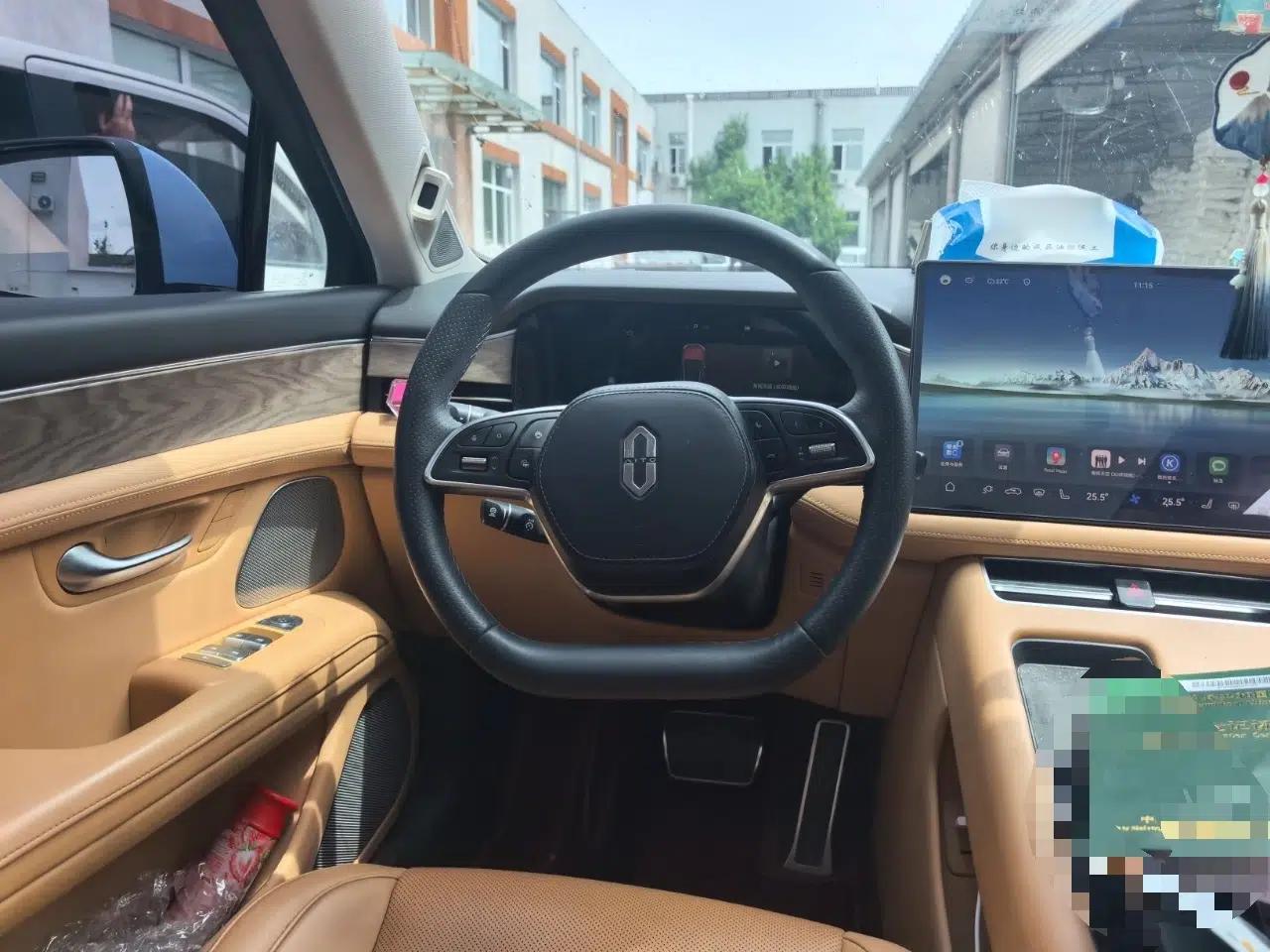 Hima AITO M5 2022 Extended-Range Four-Wheel Drive Performance Version — миниатюра 11