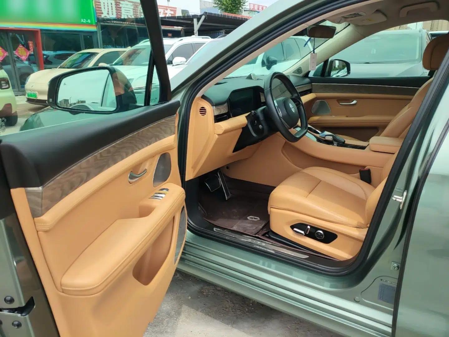 Hima AITO M5 2022 Extended-Range Four-Wheel Drive Flagship Edition — миниатюра 18