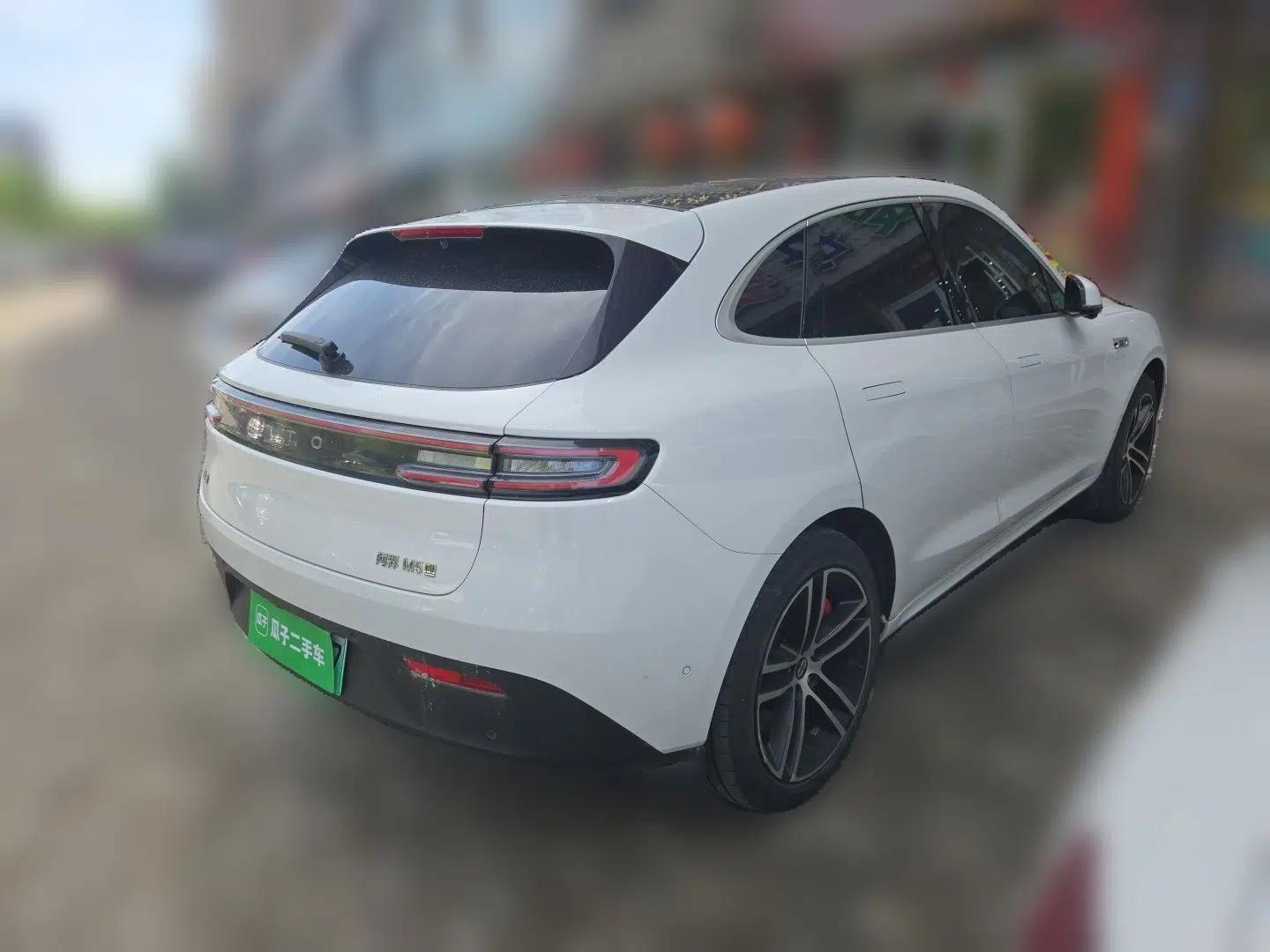Hima AITO M5 2023 Pure Electric All-Wheel Drive Intelligent Driving Version — миниатюра 4