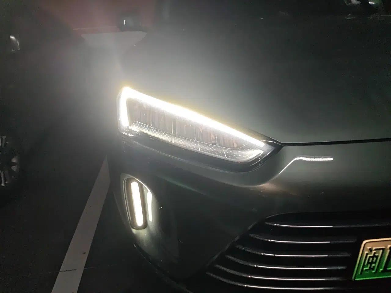 Hima AITO M5 2022 Extended-Range Four-Wheel Drive Ultimate Edition — миниатюра 7