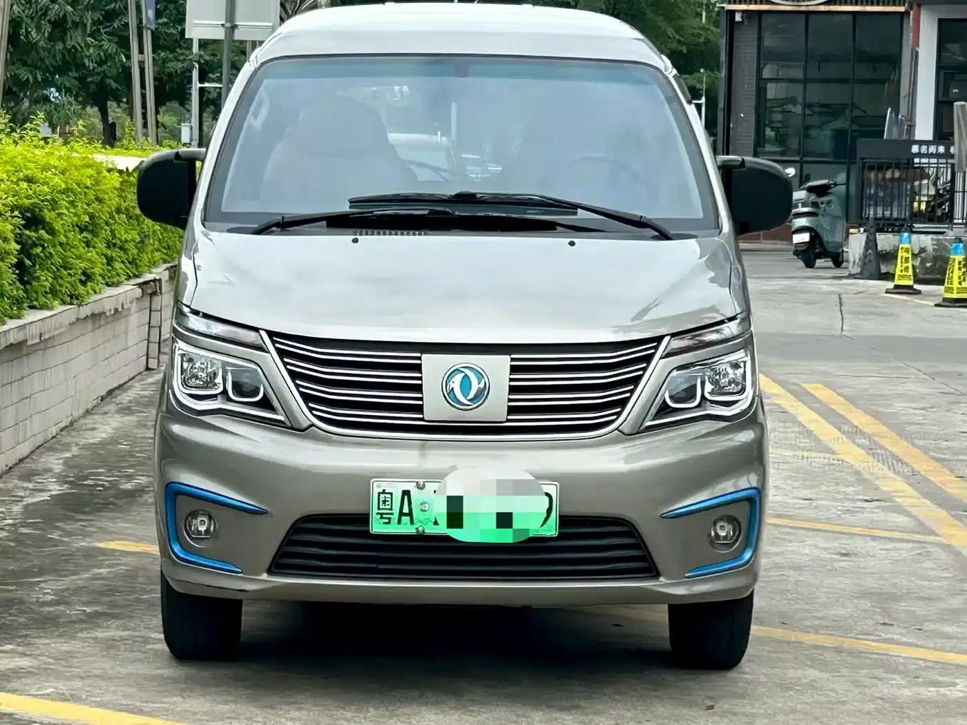 Lingzhi New Energy 2021 Passenger Edition Comfort 7-Seater — миниатюра 2