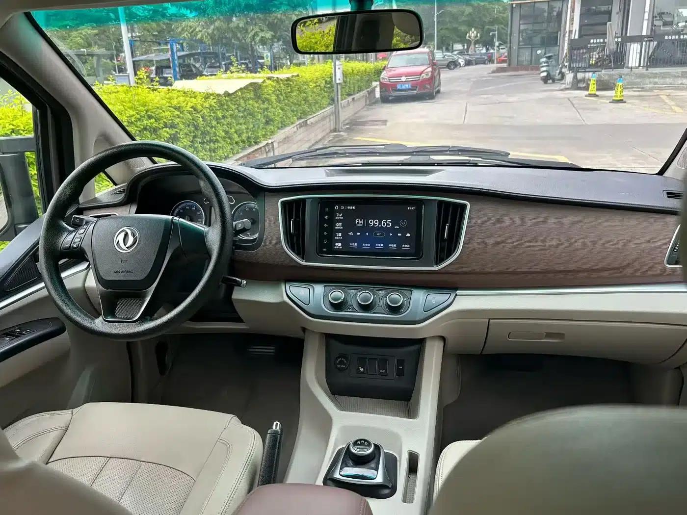 Lingzhi New Energy 2021 Passenger Edition Comfort 7-Seater — миниатюра 6