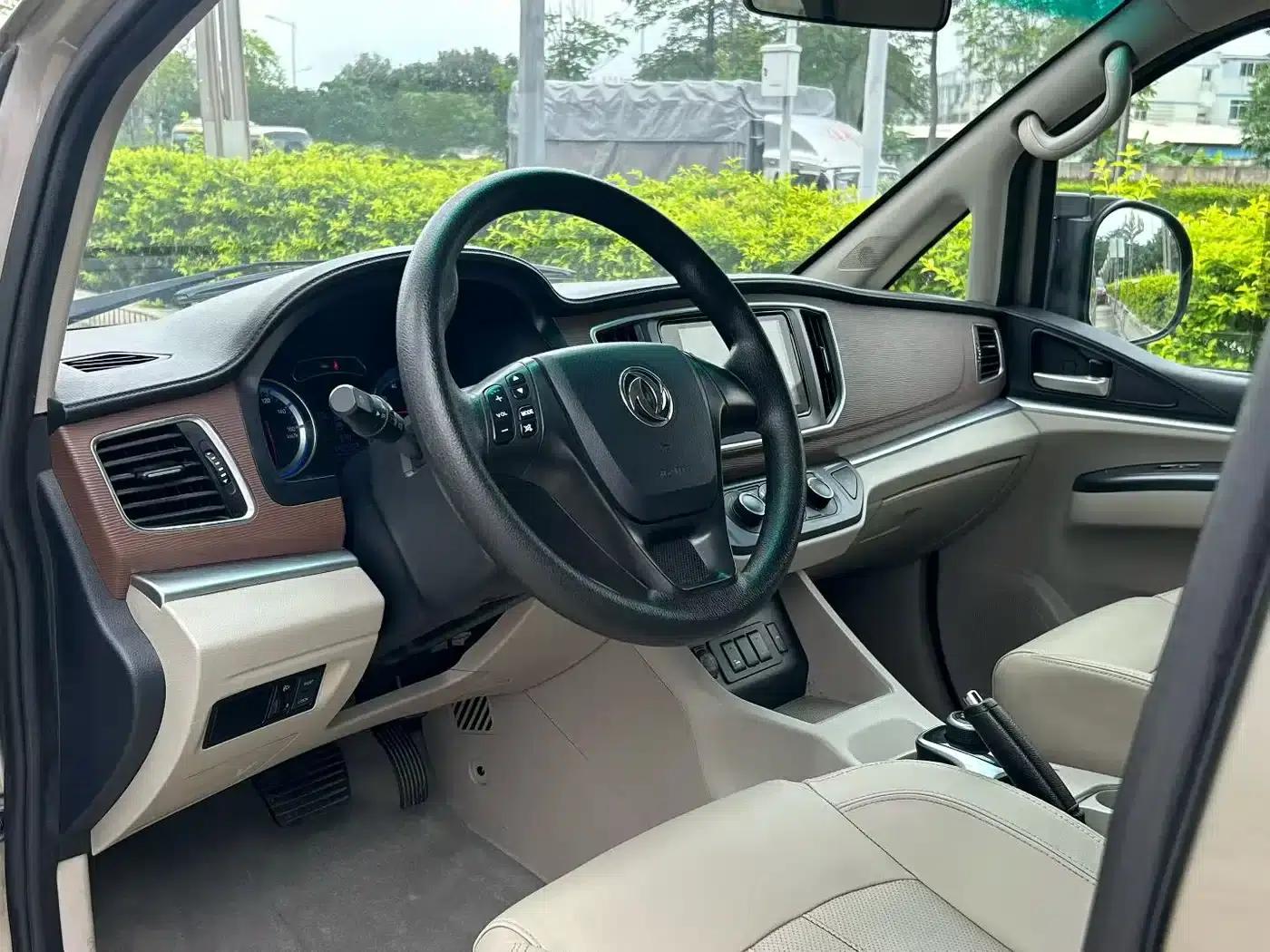 Lingzhi New Energy 2021 Passenger Edition Comfort 7-Seater — миниатюра 7